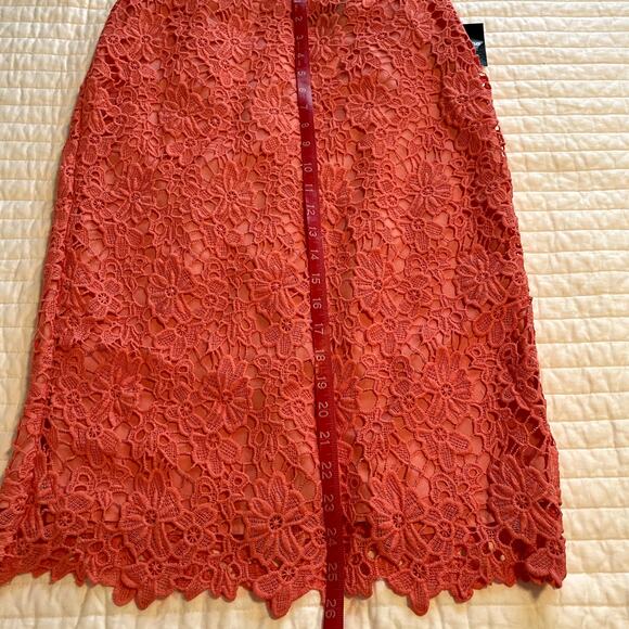 Liz Clairborne NWT Women's Coral Lace Pencil Skirt, size 4 - Picture 8 of 8